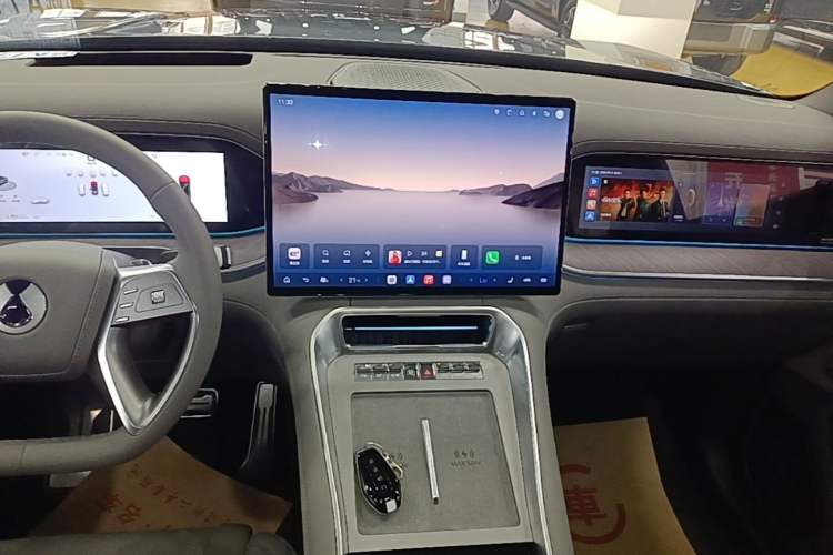 Used Denza N9 2025 Prestige Version