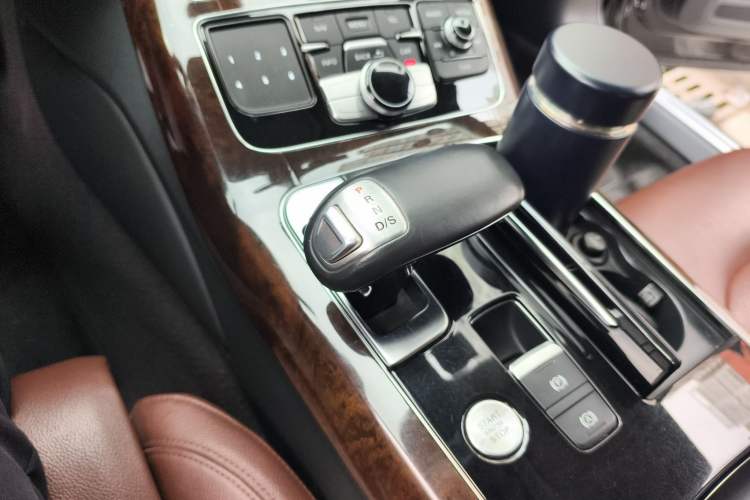 Used Audi A8 2014 A8L 45 TFSI quattro Comfort model
