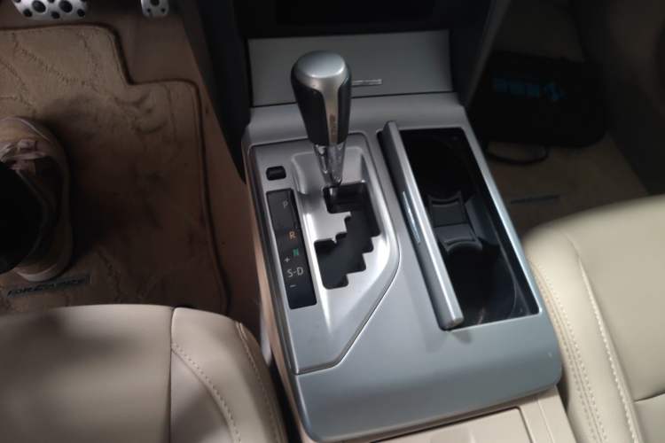 Used Toyota Camry 2012 Junrui 2.0S Radiant Edition Gear Lever