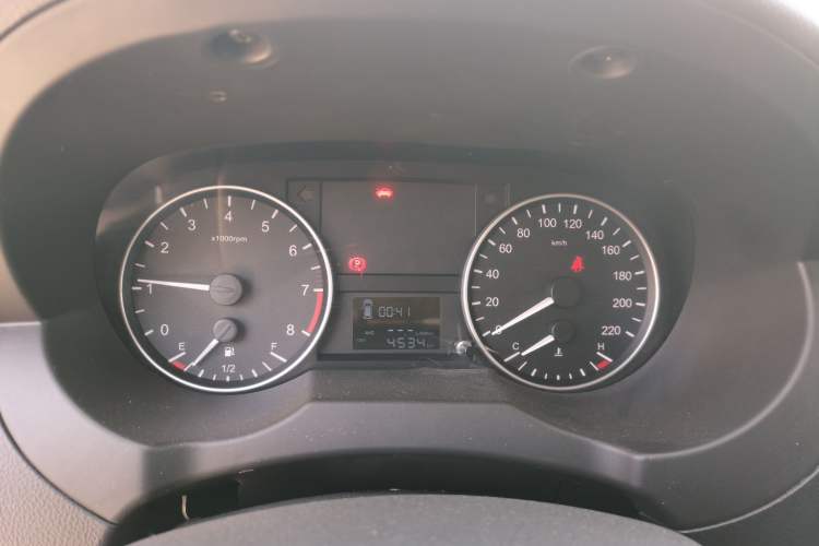 Used JAC Refine M3 2025 PLUS 1.8L Manual Classic Edition 5 Seats