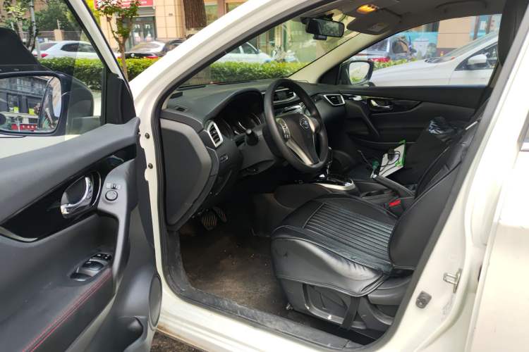 Used Nissan Qashqai 2016 2.0L CVT Elite Edition
