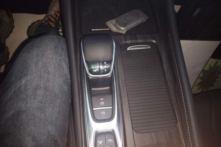 Used Chery Arrizo 8 PRO 2025 Pro 1.6T Luxury Model+ Gear Lever