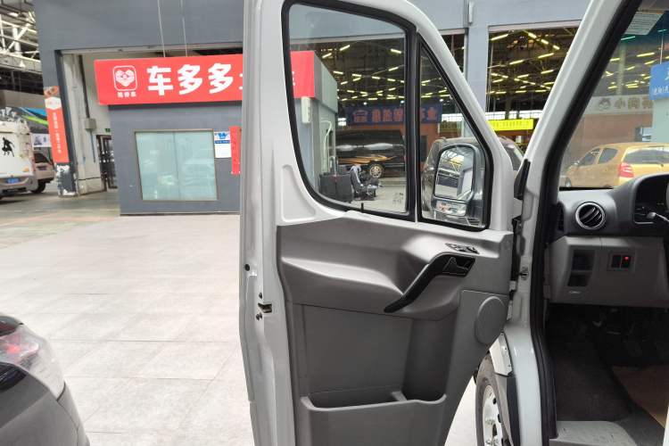 Used JAC Sunray 2023 2.0T 5-Series Logistics Version 3-Seater D20TCIF1