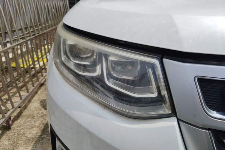 Used CHANGAN CS95 2017 2.0T Two-Wheel Drive Zhitu Edition