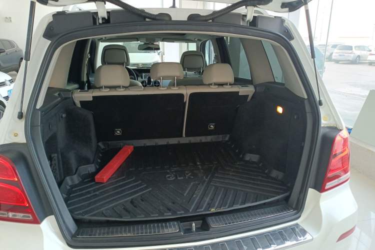 Used Mercedes-Benz GLK-Class 2013 GLK 300 4MATIC Dynamic Sunroof Model