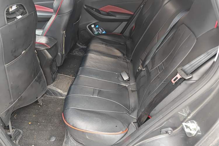 Used CHANGAN OSHAN X5 2021 Revised Version 1.5T DCT Luxury Edition Left Rear Seat