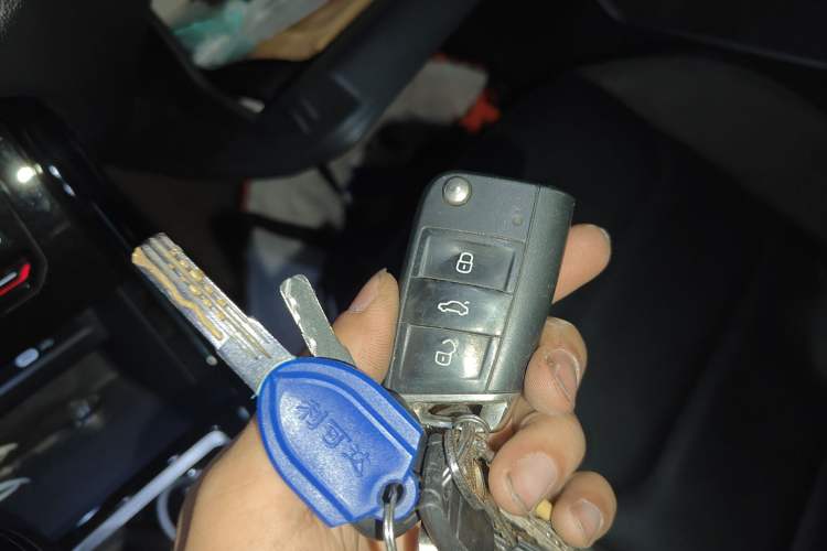 Used Volkswagen Tayron 2022 330TSI Two-Wheel Drive Luxury Smart Connectivity Version