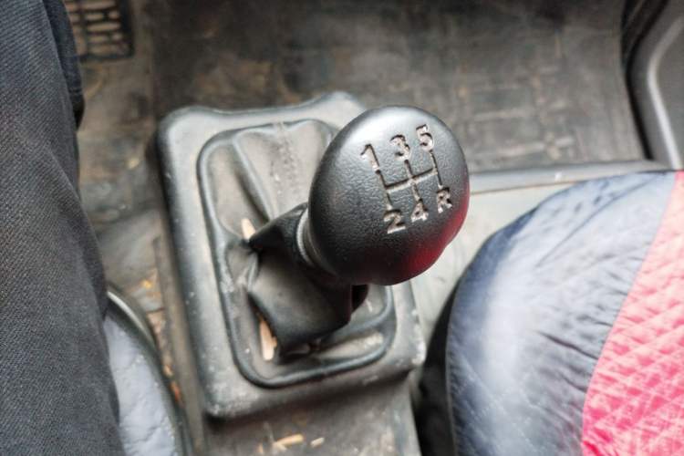 Used Wuling Zhiguang 2020 1.2L Practical Model China VI LSI Gear Lever