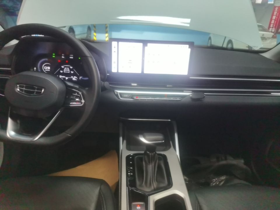 Geely Auto Emgrand 2023 4th Generation Champion Edition 1.5L CVT Prestige Model — снимка 15
