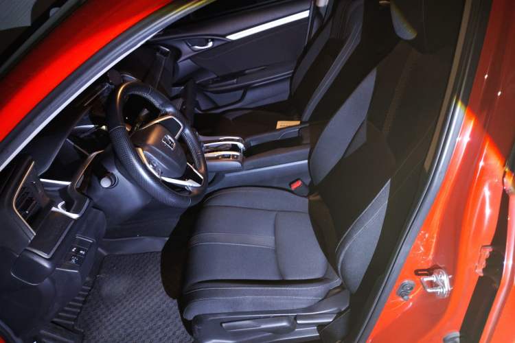 Used Honda Civic 2016 220TURBO CVT Luxury Edition
