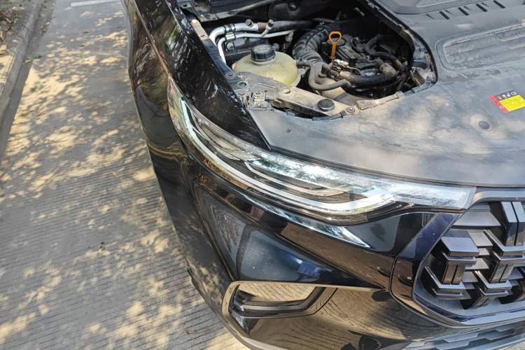 Used Baojun RS-7  Right Front Headlight