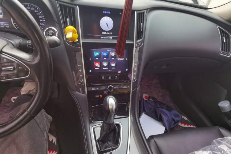 Used Infiniti Q50L 2016 2.0T Comfort Edition Audio And AC Panel