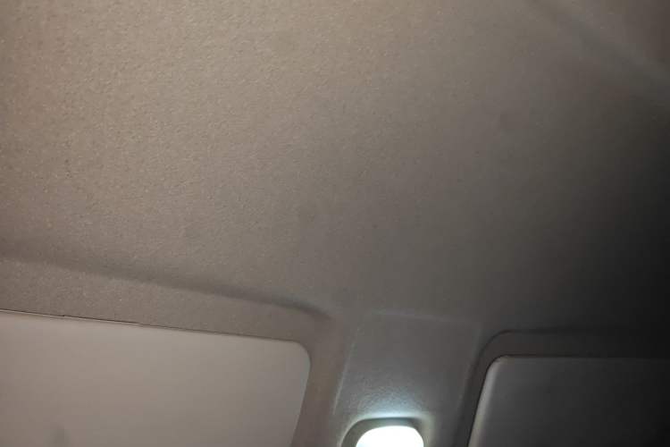 Used CHANGAN KAICHENG Ruixing EM80 2024 Comfort-Style 6-Seater 41.86 kWh