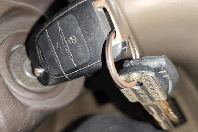 Used Baojun 730 2014 1.5L manual standard trim 7 seats