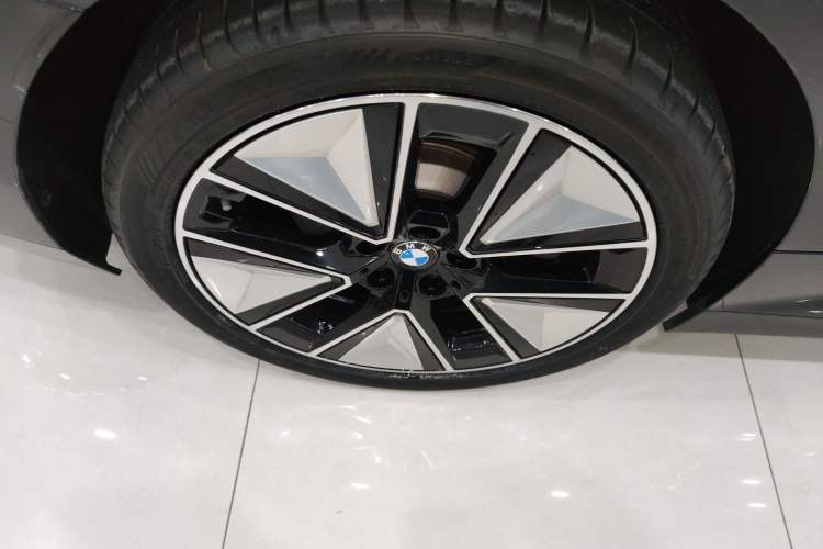 Used BMW i3 2025 eDrive 40 L Midnight Edition
