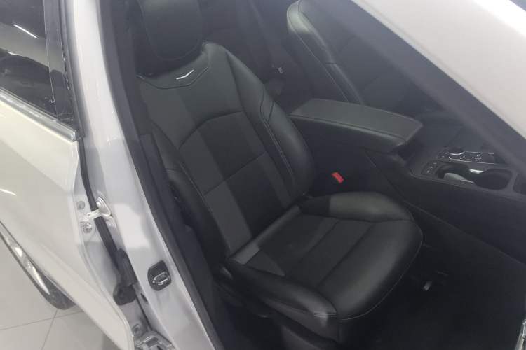 Used Cadillac XT4 2022 28T Two-Wheel Drive Fashion Edition