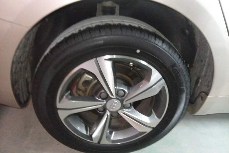 Used Geely Auto Emgrand GL 2018 1.8L Manual Elite Smart Connectivity Version