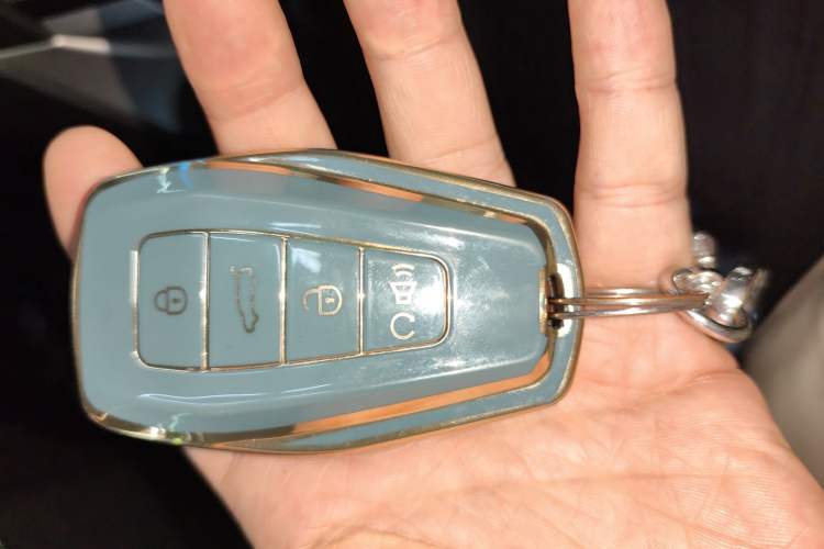 Used Geely Auto Coolray 2025 1.5L CVT Super Edition Vehicle Key