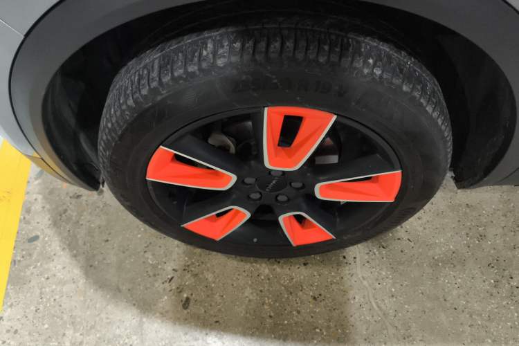 Used Lynk & Co 01 2019 2.0T Two-Wheel Drive Zhaopu Version China VI Standard Exterior 4