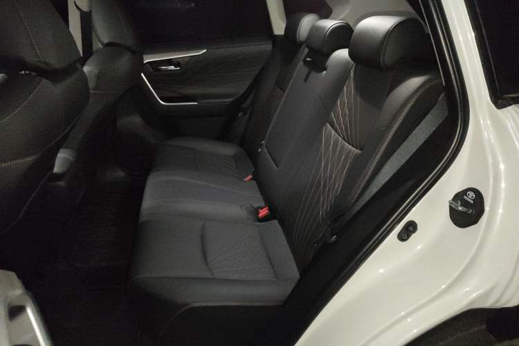 Used Toyota RAV4 2024 2.0L CVT Two-Wheel Drive Fashion Plus Edition
