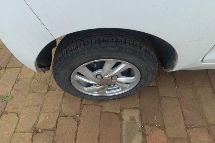 Used Wuling Hongguang MINIEV 2020 Freedom Version Lithium Iron Phosphate Right Rear Wheel Hub