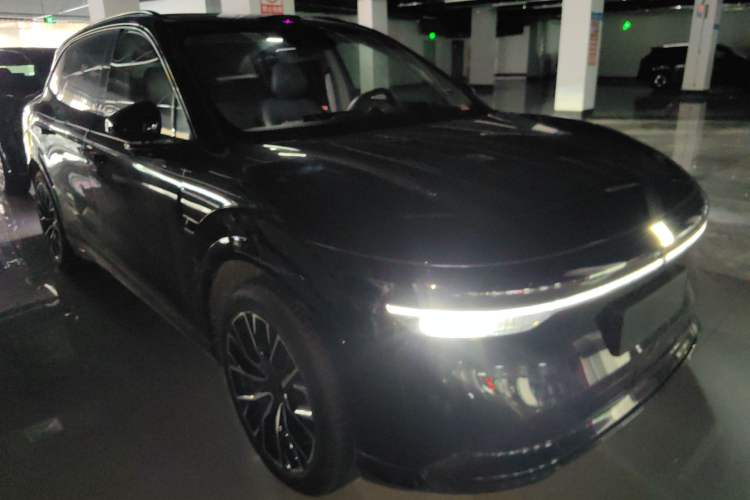 Used Zeekr 7X 2025 100 kWh Long-Range Rear-Wheel Drive with Intelligent Driving Features