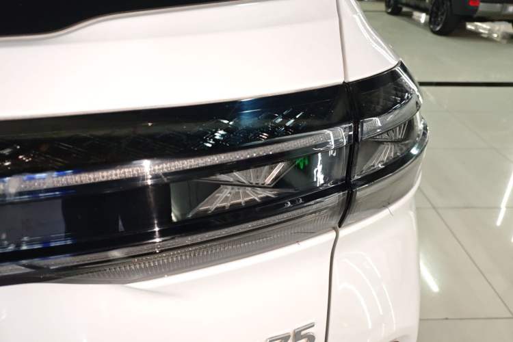 Used Hyundai ix35 2021 2.0L Automatic 2WD GLS Leading Edition Right Rear Taillight