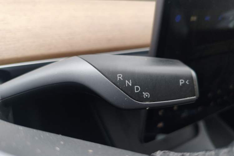 Used Tesla Model Y 2021 Long-Range All-Wheel-Drive Version Gear Lever