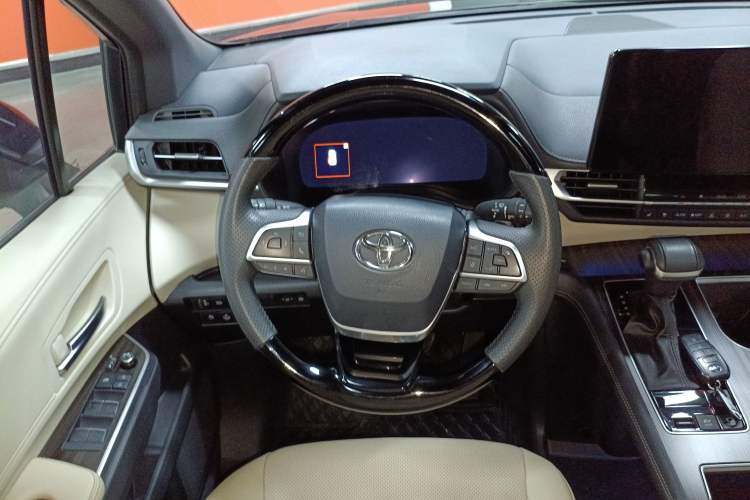 Used Toyota Sienna 2021 2.5L Hybrid Ultimate Edition
