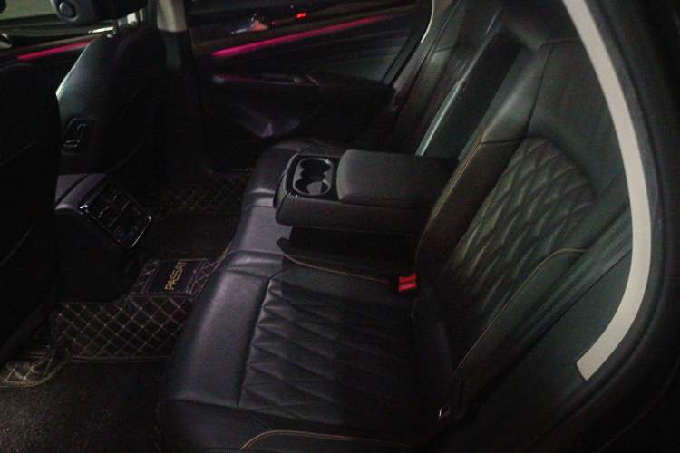 Used Volkswagen Passat 2019 380TSI Luxury Edition China VI Standard