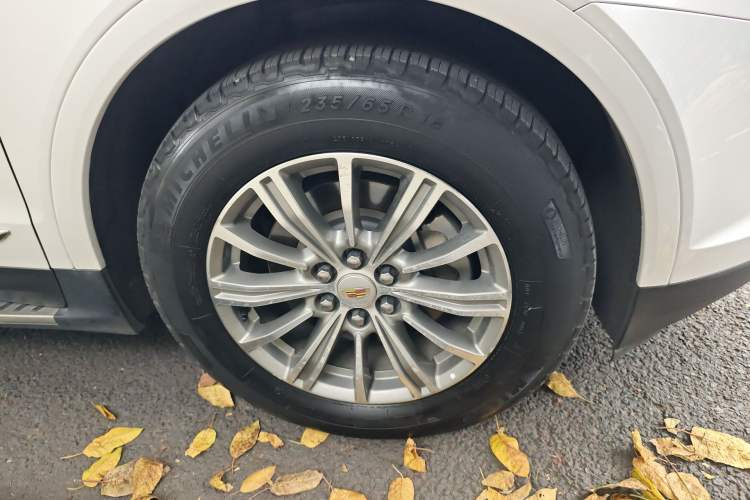 Used Cadillac XT5 2018 28T Four-Wheel Drive Luxury Model
