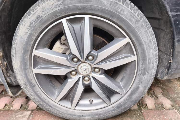 Used Changan Eado 2015 1.6L Manual Luxury Model China IV Standard