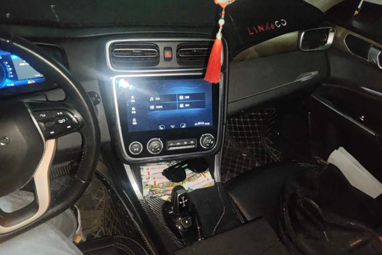 Used Lynk & Co 01 2018 2.0T Two-Wheel-Drive + Version