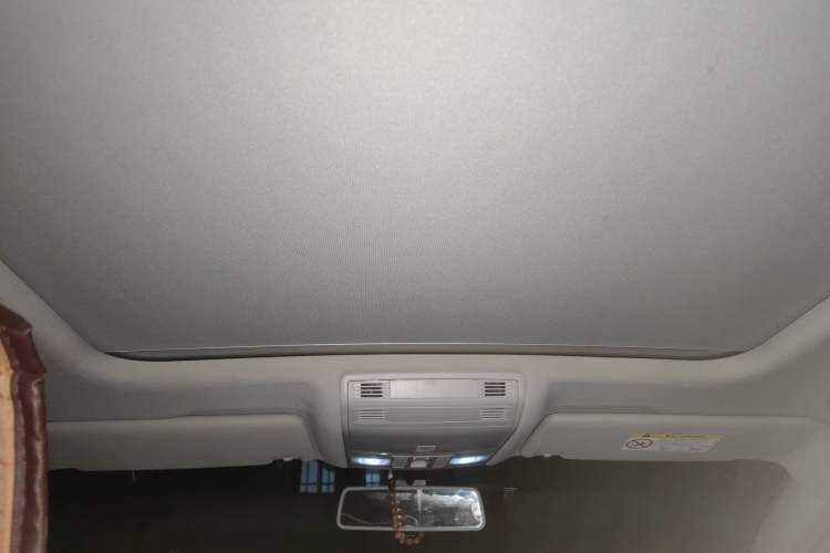 Used Volkswagen Magotan 2017 330TSI DSG Leading Model Headliner