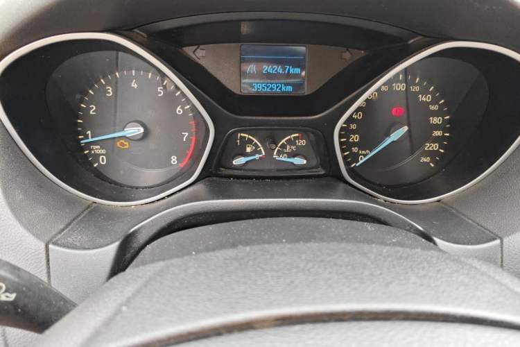 Used Ford Focus 2015 Sedan 1.6L Manual Comfort Model
