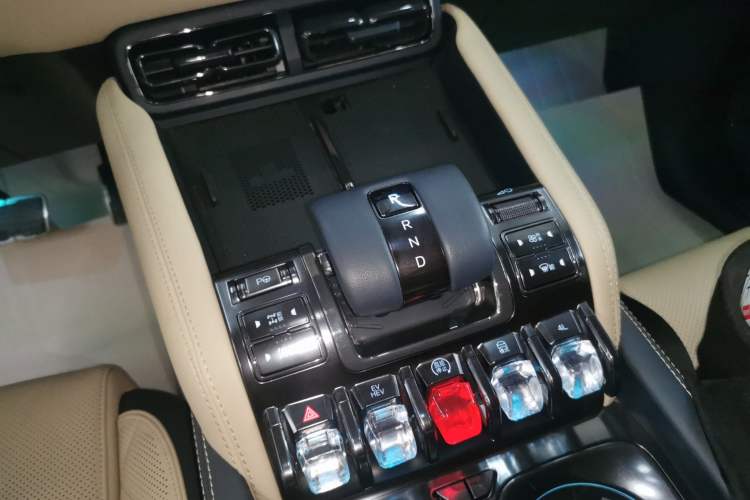 Used Formula Leopard Leopard 5 2023 Navigator Edition