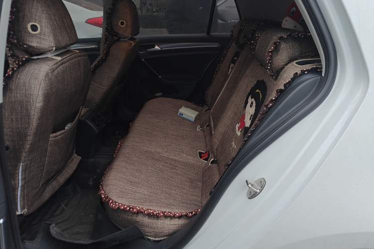 Used Volkswagen Golf 2017 1.6L Automatic Comfort Million-Vehicle Anniversary Edition