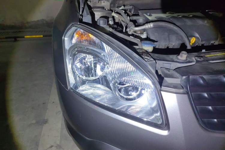 Used Nissan Qashqai 2010 20X LE CVT 2WD Right Front Headlight