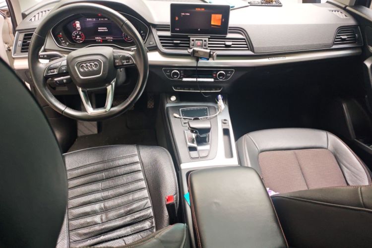 Used Audi Q5L 2018 40 TFSI Prestige Fashion Edition China V Center Console