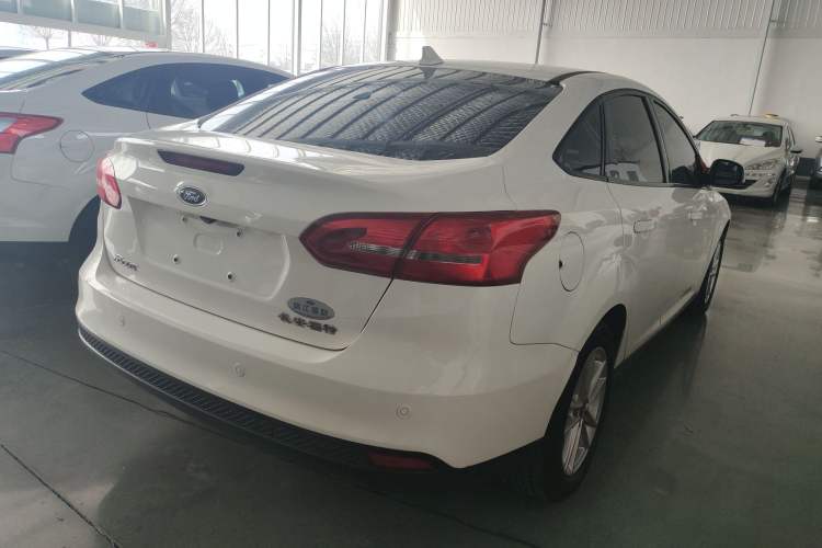 Used Ford Focus 2017 Sedan 1.6L Automatic Fashion Edition Smart Drive Version
