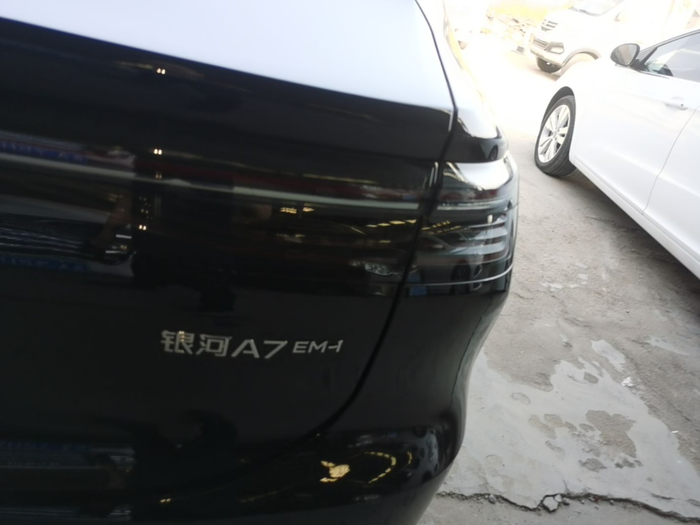 Geely Galaxy A7 2025 Model EM-i 150km Exploration+ Edition — снимка 9