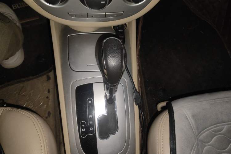 Used Buick Excelle 2013 1.5L Automatic Classic Model Gear Lever