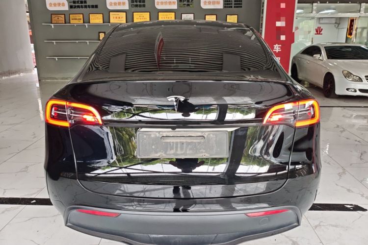 Used Tesla Model Y 2022 Long-Range All-Wheel-Drive Version