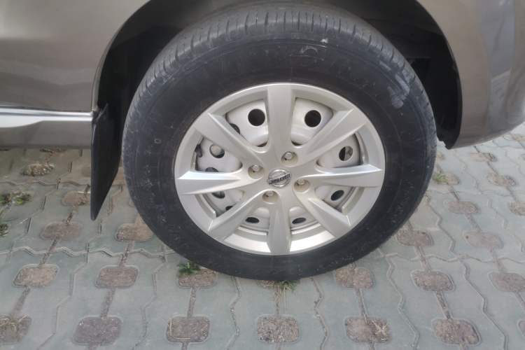 Used Jinbei New Hiace S 
