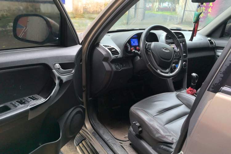 Used Chery Tiggo 3 2015 1.6L Manual Zhishang Commemorative Edition
