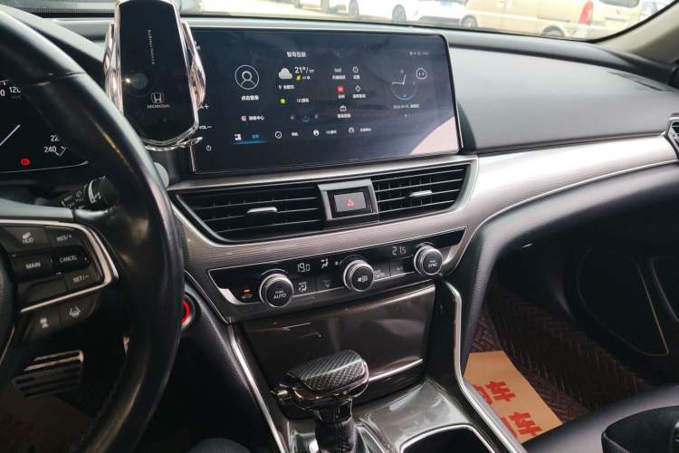 Used Honda Accord 2022 260TURBO Luxury Edition Audio And AC Panel