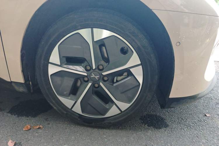 Used XPeng MONA M03 2024 620 with Ultra-Long Range
