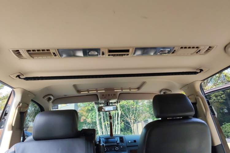 Used Volkswagen Multivan 2012 2.0 TSI Four-Wheel Drive Deluxe Edition