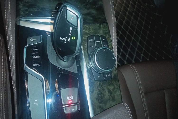 Used BMW 5 Series 2020 525Li M Sport Package Gear Lever