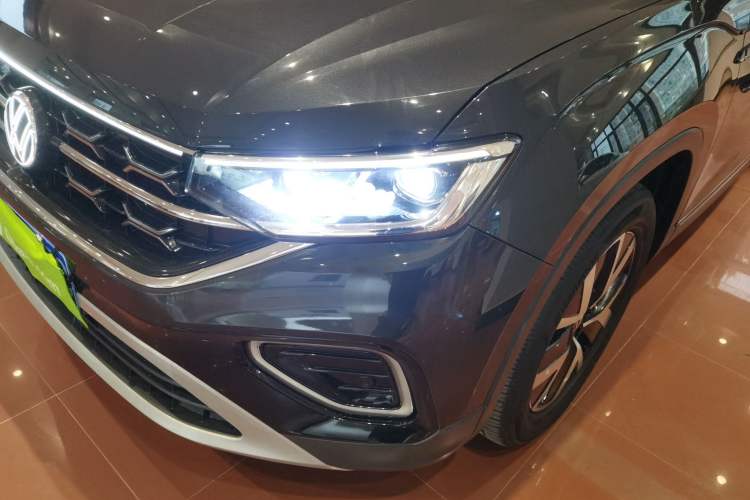 Used Volkswagen Tayron 2023 280TSI Two-Wheel-Drive Luxury Plus Advanced Version Left Front Headlight